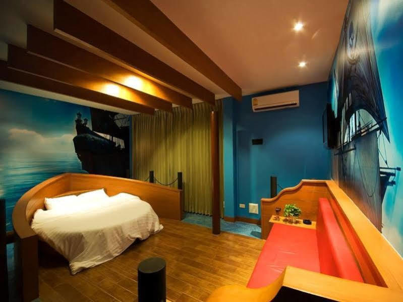 Red Horse Resort Паттайя Экстерьер фото